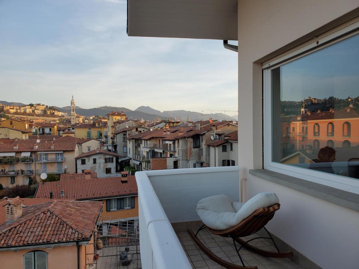"La Me Ca" Intero Appartamento In Centro Con Vista Sui Colli Bergamo Eksteriør bilde